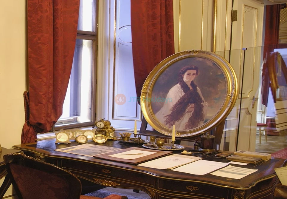 Hofburg Palace & Sisi Museum Skip-the-Line Tour  - JTR Holidays