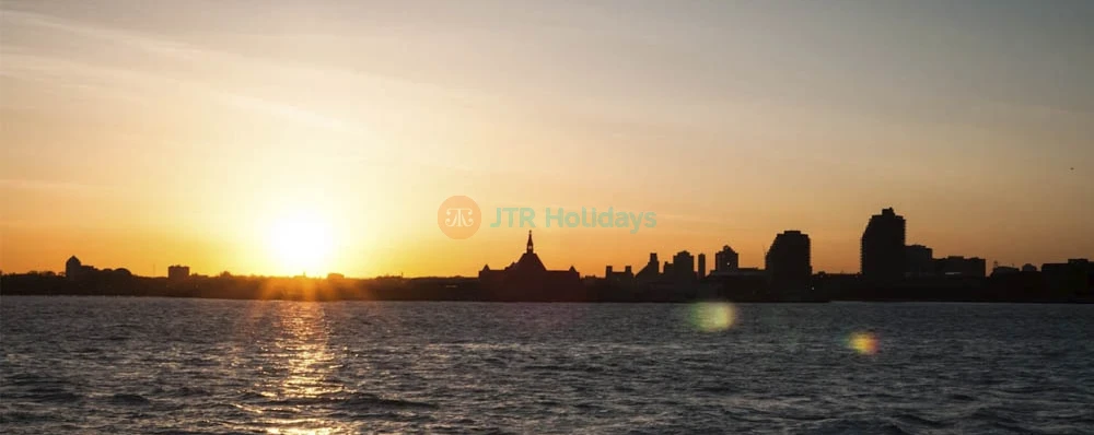 New York Harbor Lights Cruise - Iconic NYC Evening Experience - JTR Holidays