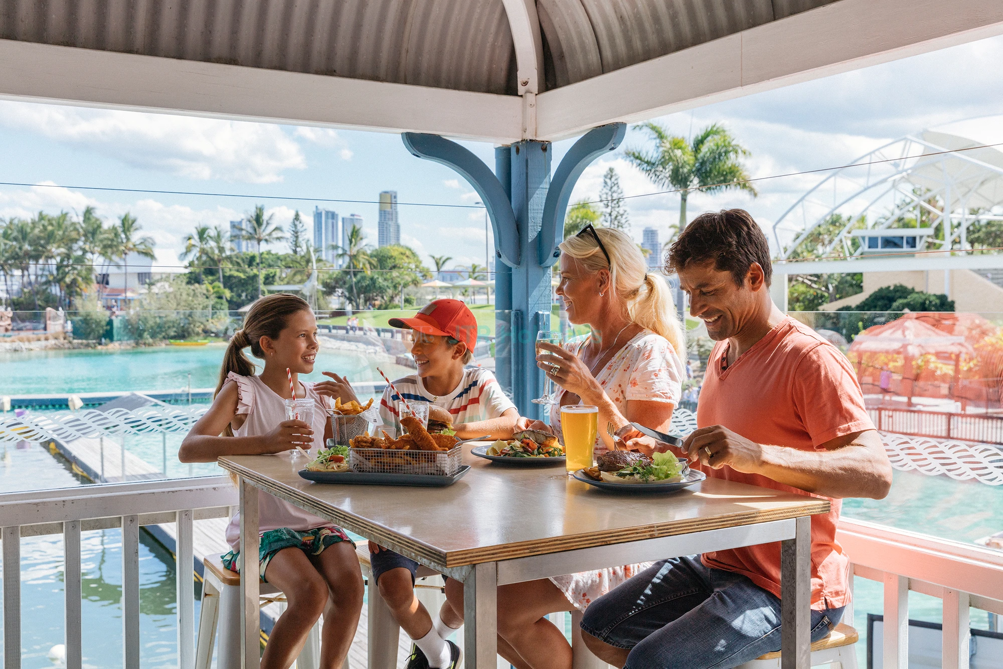 Sea World Gold Coast Ticket - Marine Park Gold Coast Australia - JTR Holidays