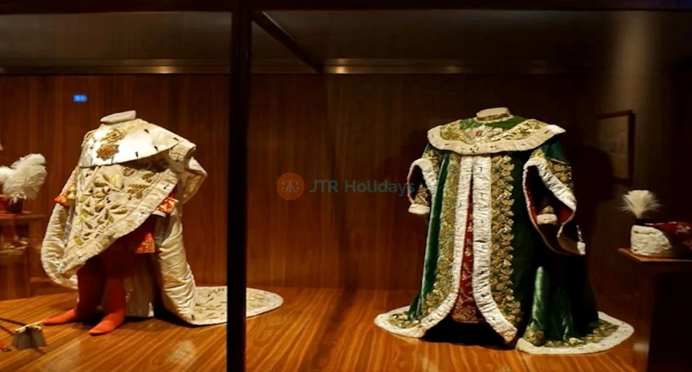 Imperial Treasury Hofburg Palace | Vienna Crown Jewels - JTR Holidays