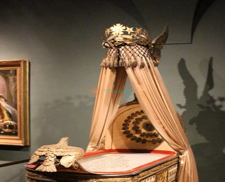 Imperial Treasury Hofburg Palace | Vienna Crown Jewels - JTR Holidays