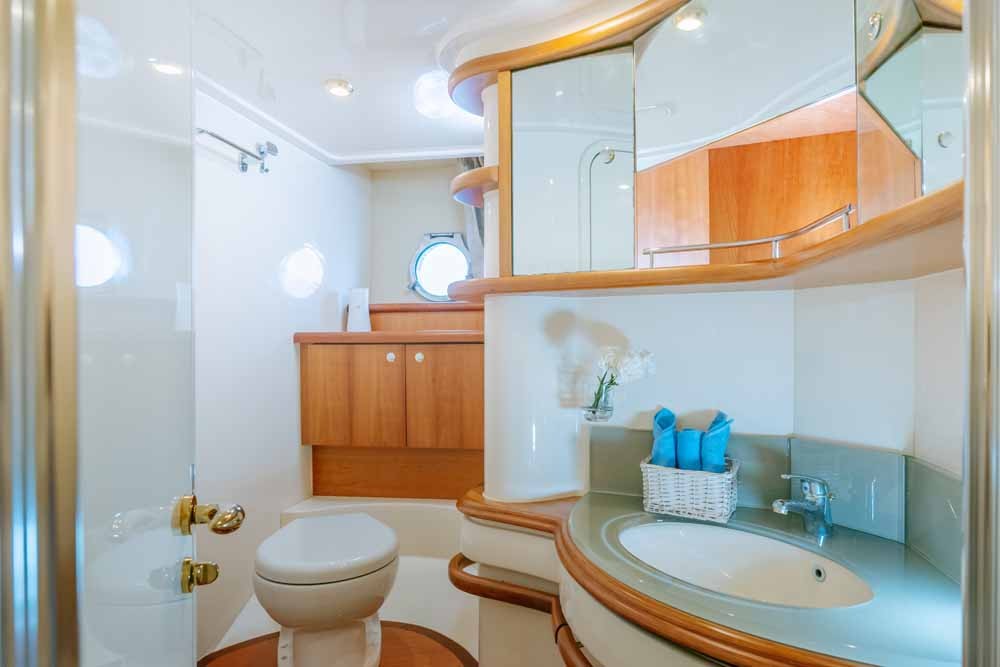 Luxury 55ft White Pearl Yacht Dubai Marina - Image 8 of 10