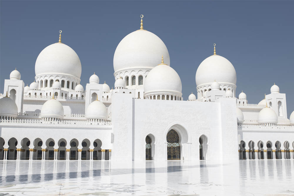 Abu Dhabi Tour from Dubai: Grand Mosque & Louvre Museum Full Day - Image 1 of 5