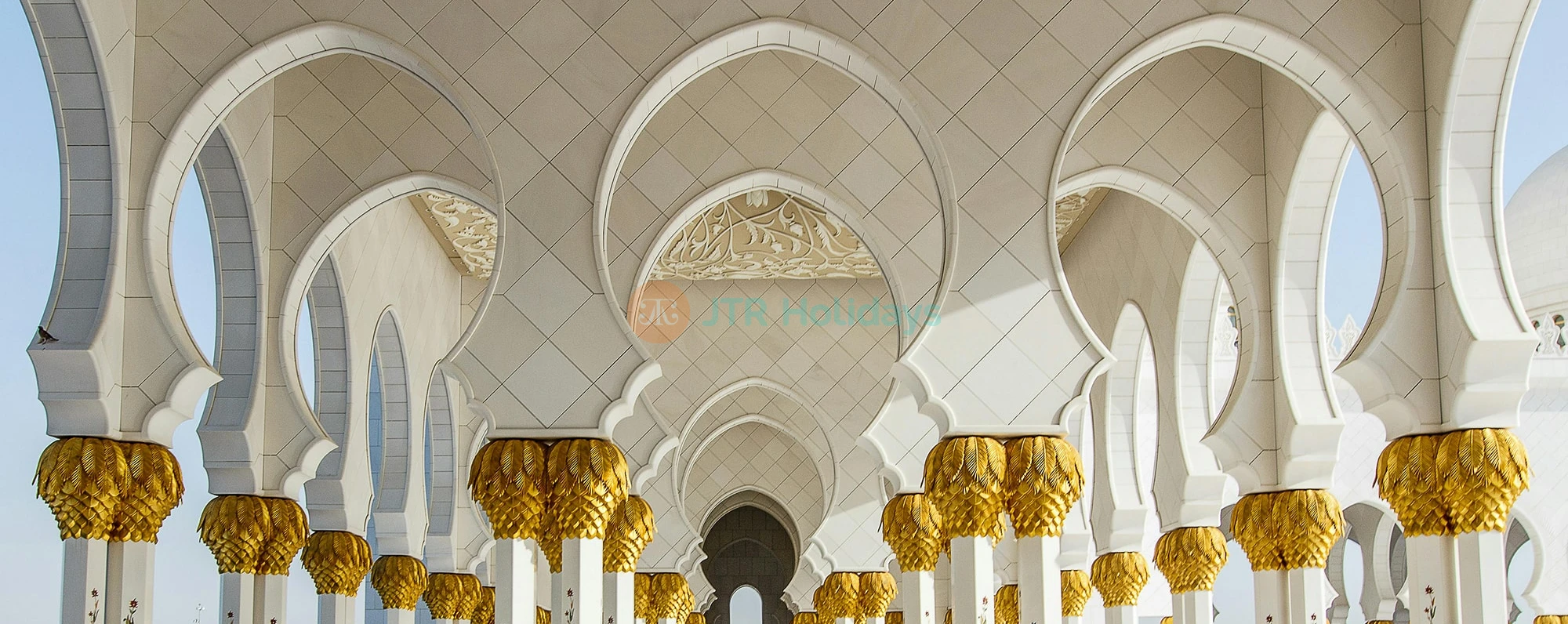 Abu Dhabi Tour With Ferrari World - Visit Abu Dhabi Grand Mosque - JTR Holidays - Image 3 of 5