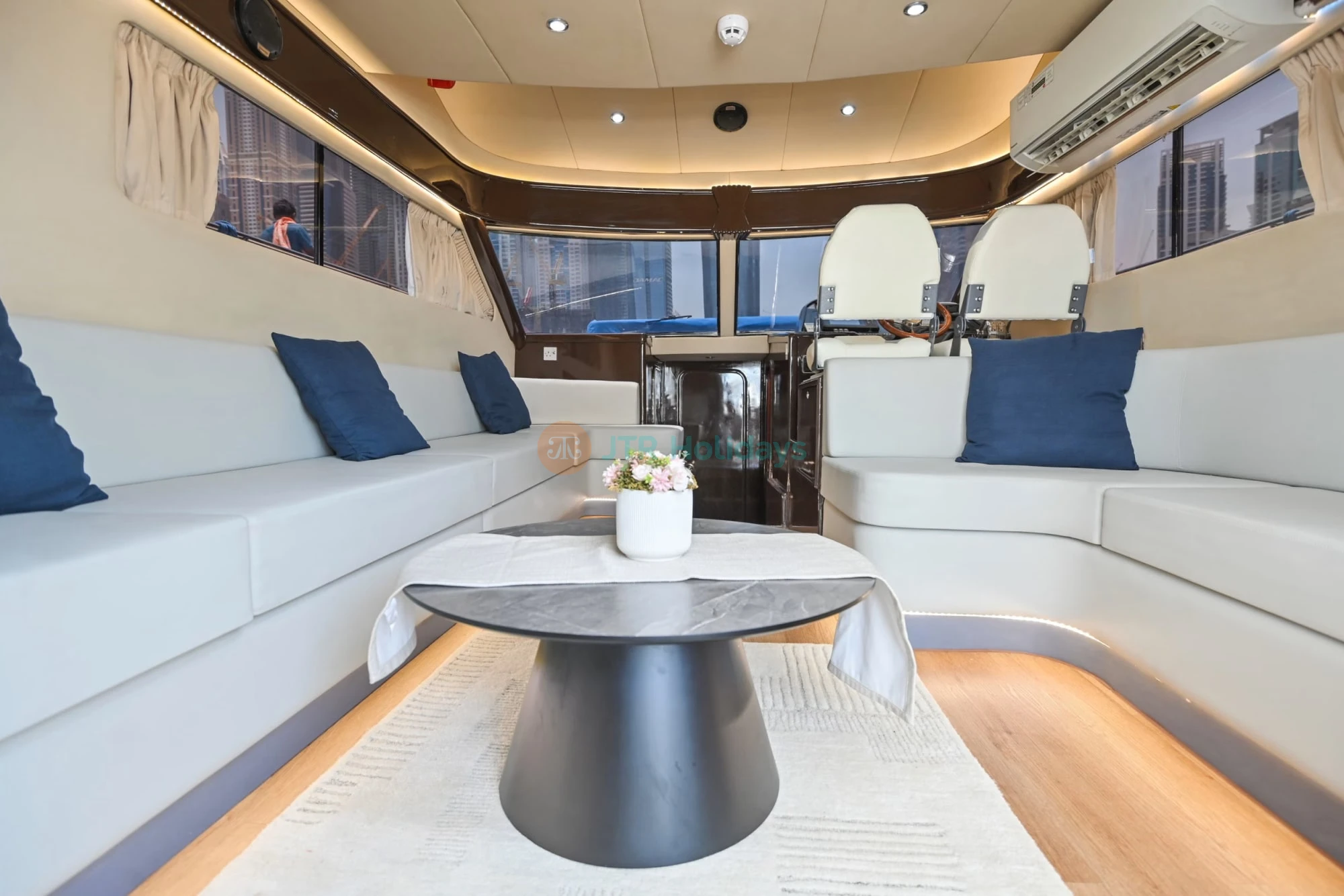 Yacht Birthday Party in Dubai - Luxury Yacht with Decoration and Cake - JTR Holidays