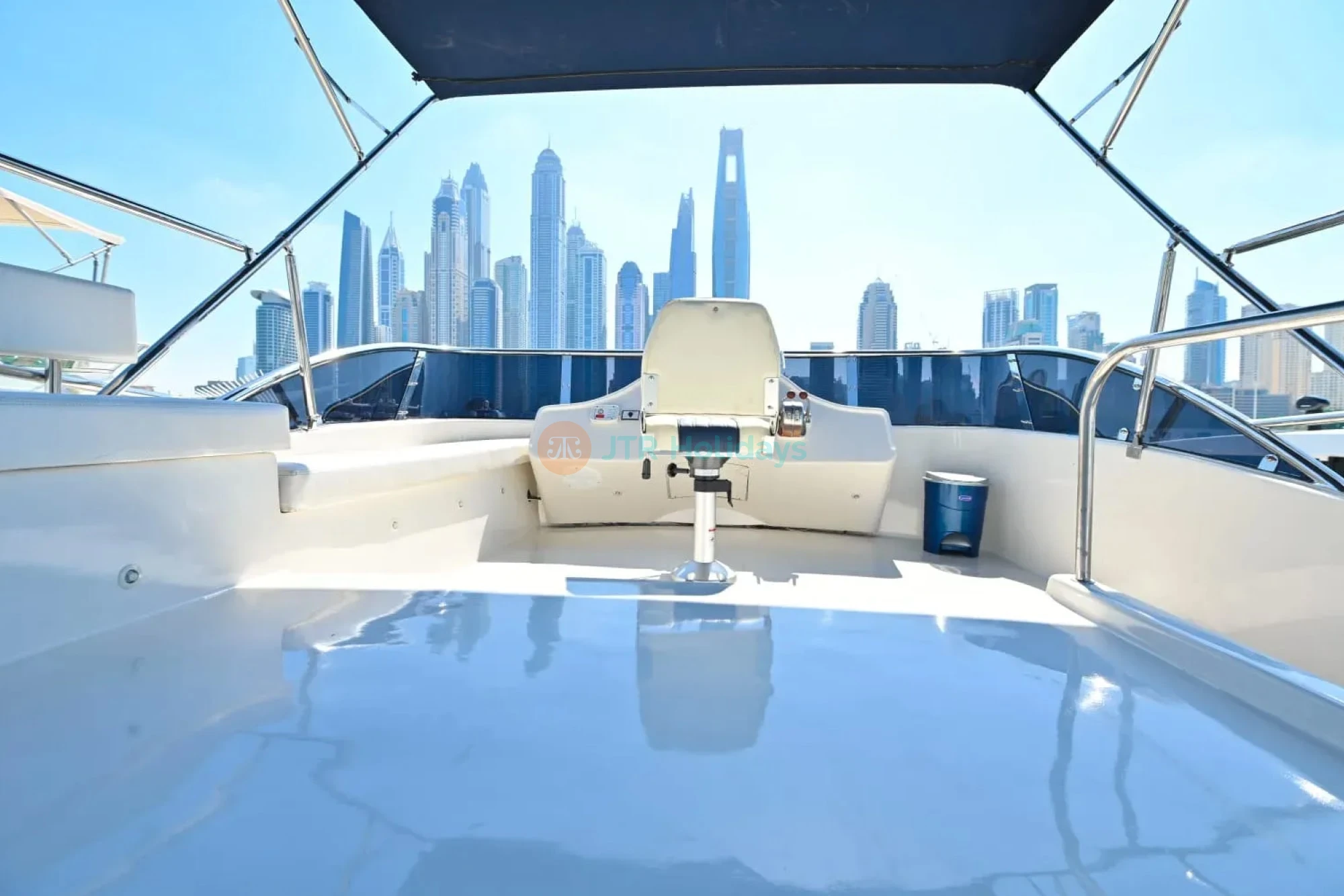 Yacht Birthday Party in Dubai - Luxury Yacht with Decoration and Cake - JTR Holidays