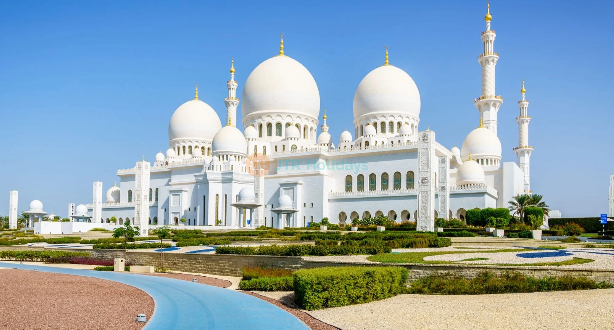 Abu Dhabi City Tour With Warner Bros - Visit Grand Mosque Abu Dhabi - JTR Holidays