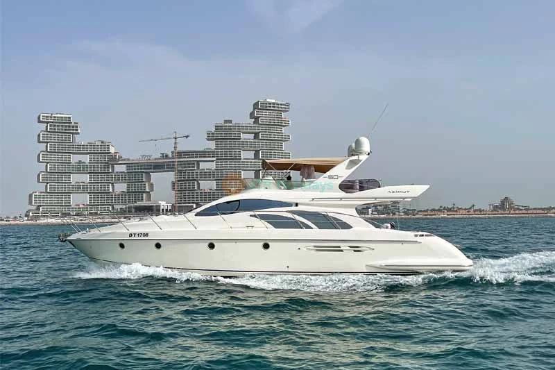50ft Grand Yacht Ride Dubai Marina (17 Pax)