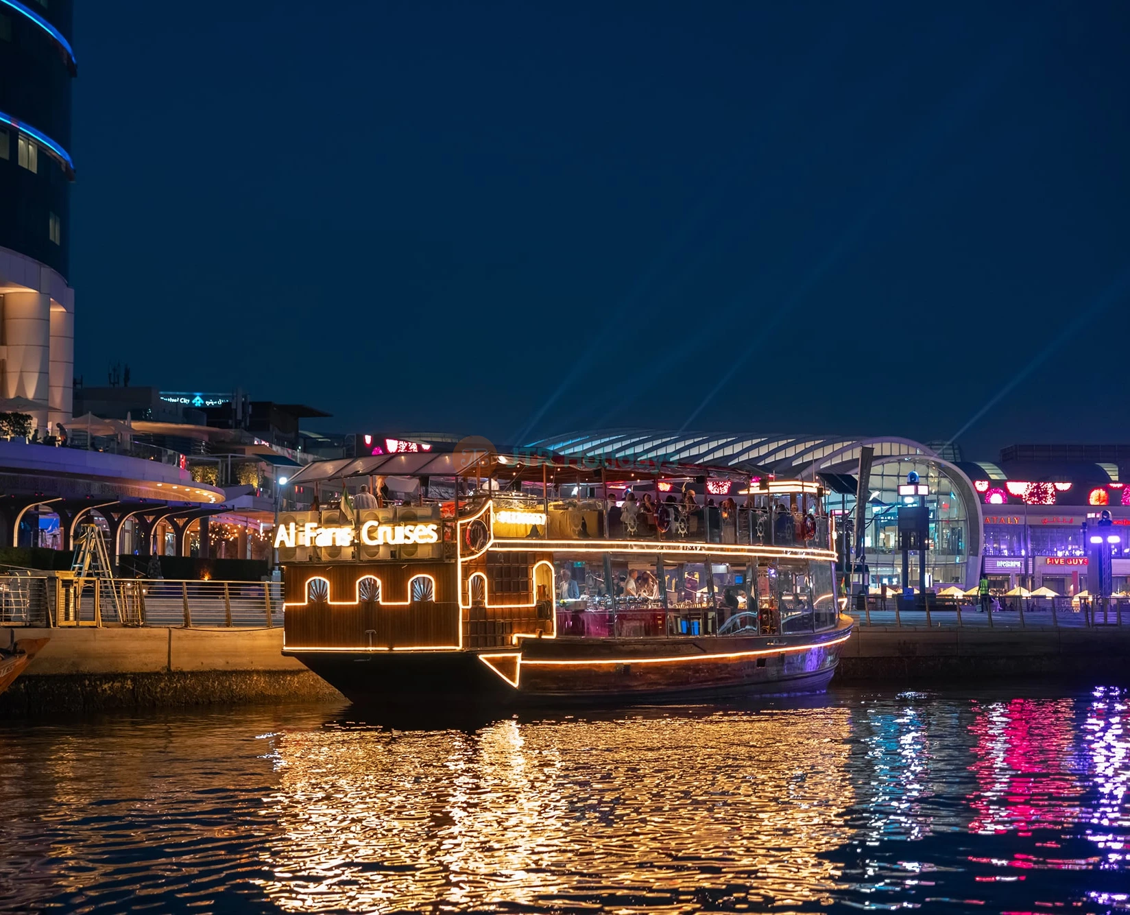 La Perle Show with Canal Dinner Cruise - Combo Offer with La Perle Show - JTR Holidays