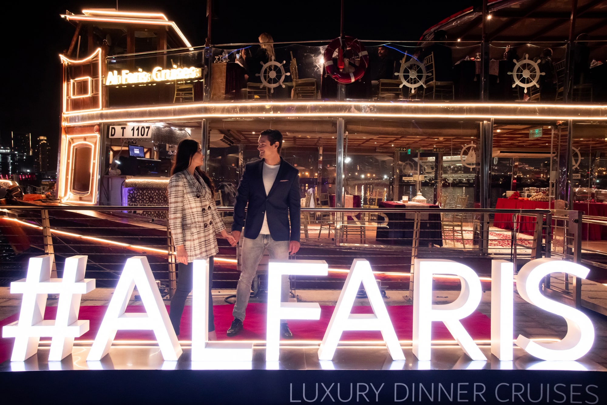 La Perle Show with Canal Dinner Cruise - Image 9 of 10