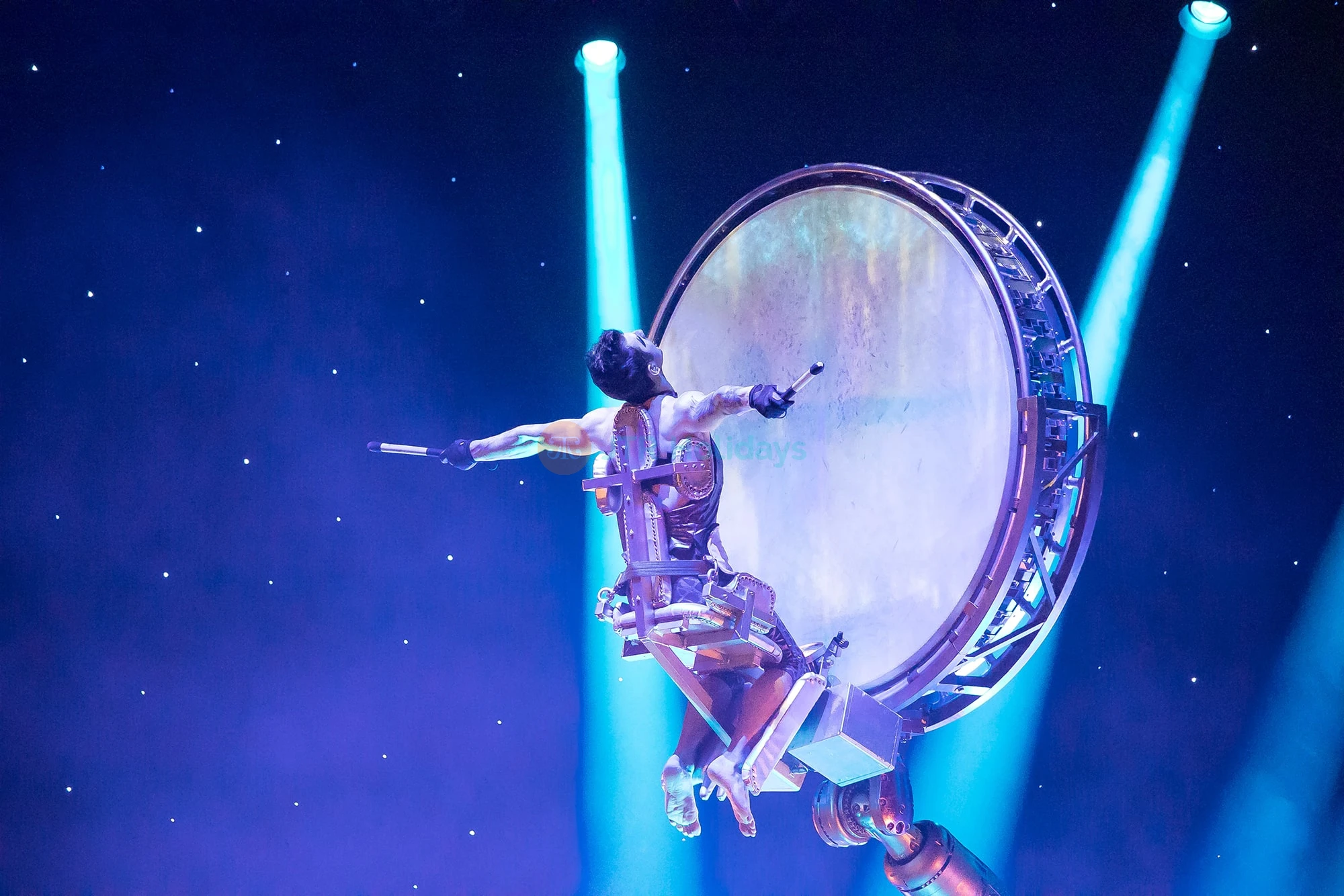 La Perle Show with Canal Dinner Cruise - Combo Offer with La Perle Show - JTR Holidays