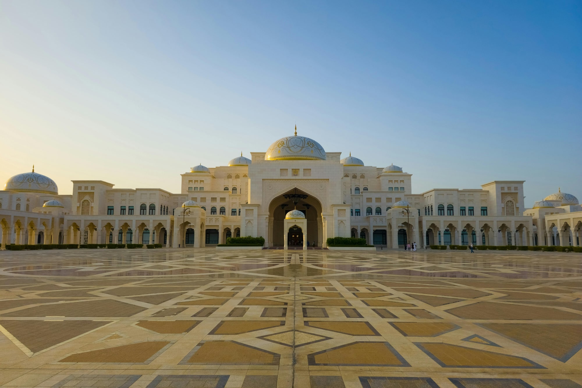 Abu Dhabi City Tour from Dubai with Grand Mosque + Emirates Zoo or Qasr Al Watan - Image 4 of 13