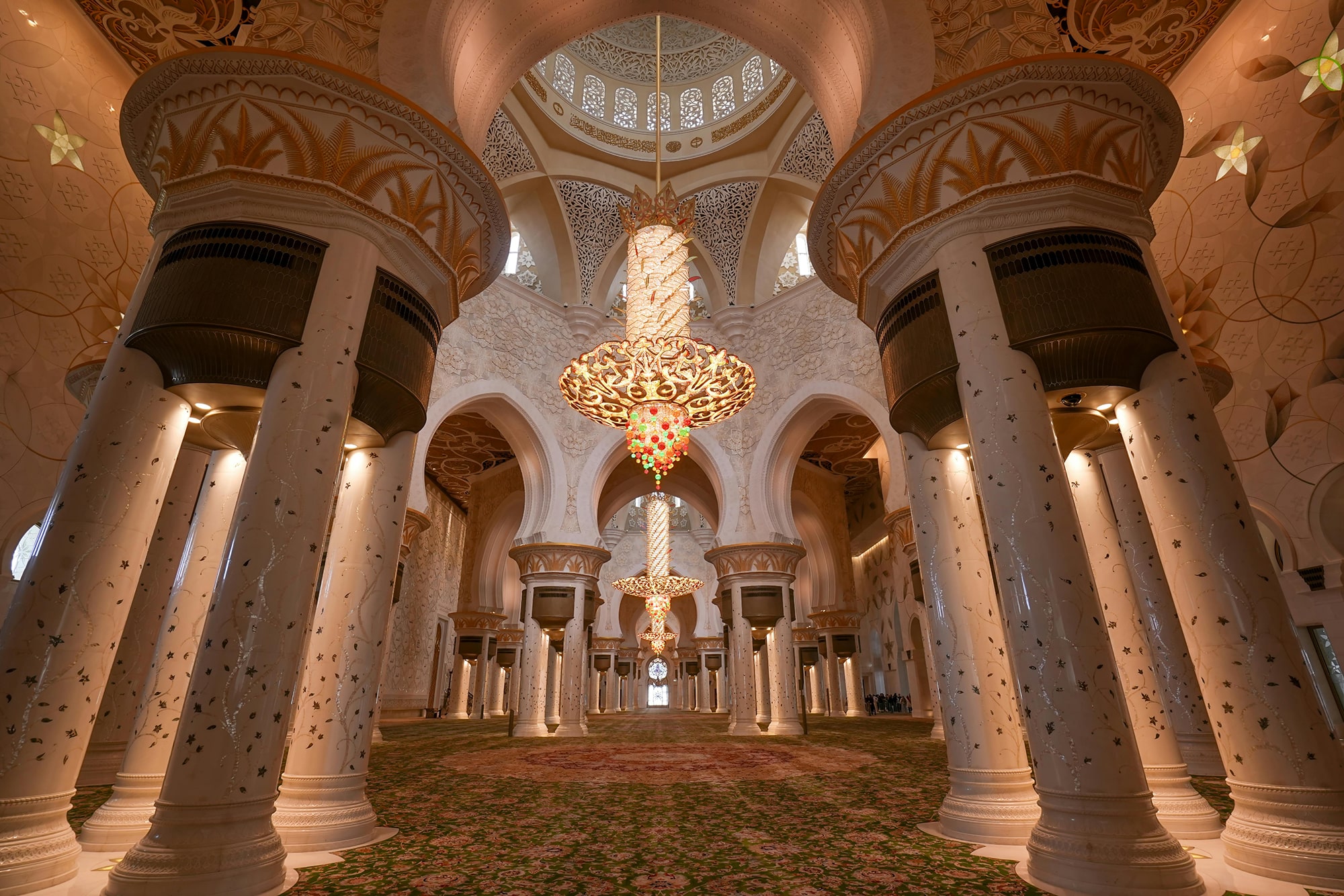 Abu Dhabi City Tour from Dubai with Grand Mosque + Emirates Zoo or Qasr Al Watan - Image 5 of 13