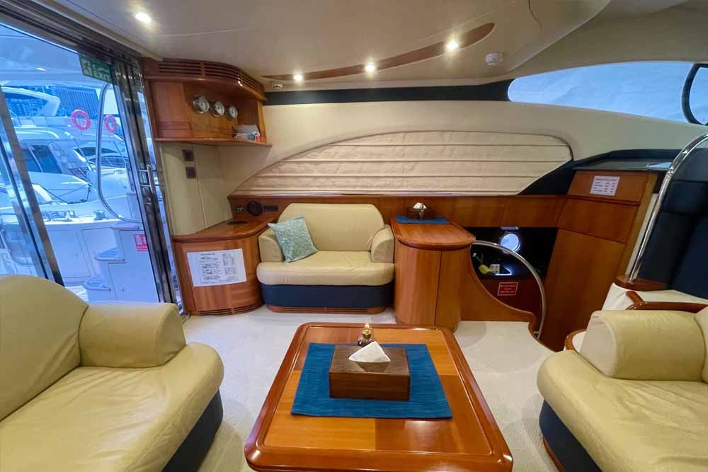 50ft Grand Yacht Ride Dubai Marina (17 Pax) - Image 5 of 5