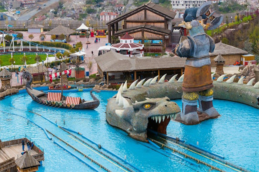 VIALAND Themenpark: Tageskarte - Entdecken Sie den VIALAND Themenpark Istanbul, die Top-Familienattraktion mit aufregenden Fahrgeschäften, kinderfreundlichem Spaß, Einkaufsmöglichkeiten, Gastronomie und unvergesslichen Erinnerungen. VIALAND Themenpark: Tageskarte - Bild 4 von 5