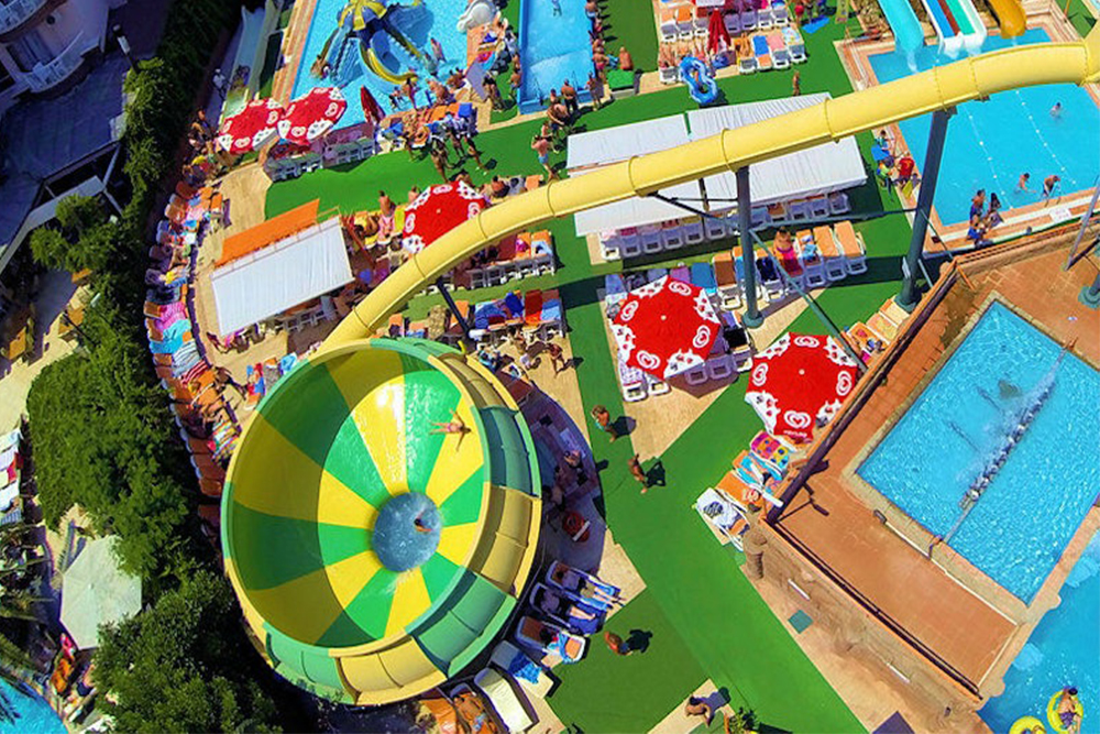 Marmaris Atlantis Waterpark - Enjoy a full day of fun at Atlantis Marmaris Waterpark! Splash down thrilling slides, relax on the beach, and enjoy pools and activities for all ages in Marmaris. Marmaris Atlantis Waterpark - Image 1 of 5