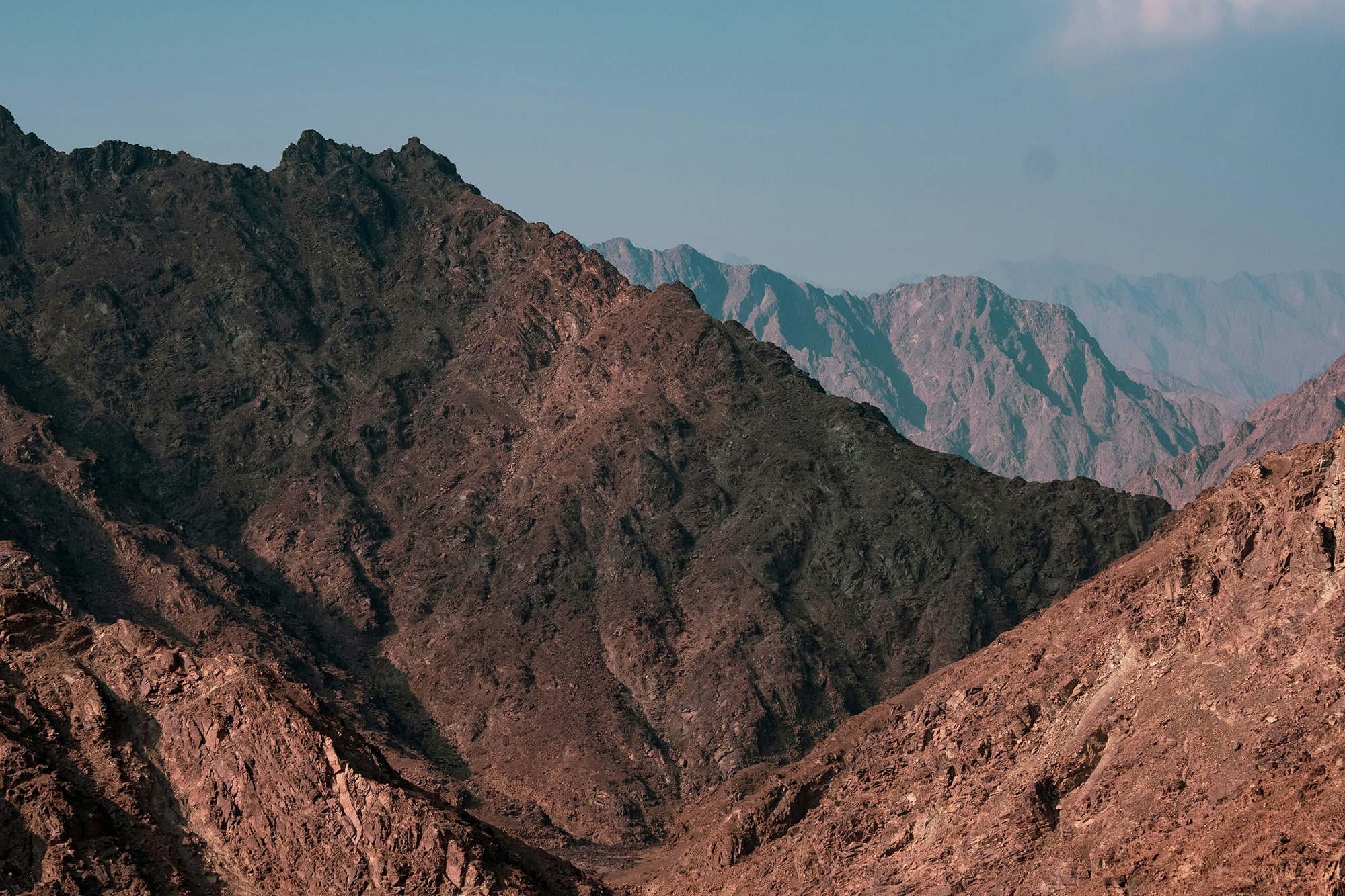 Fujairah East Coast Tour - Book a Fujairah City Tour with our Private East Coast Sightseeing Tours from Dubai. Discover heritage forts, Al Bidya Mosque, and the scenic Gulf of Oman coast. Fujairah East Coast Tour - Image 2 of 5