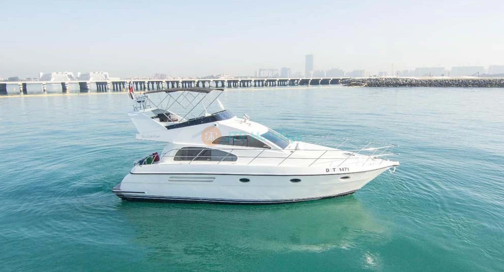 Yacht Ride Dubai Marina - Luxury Yacht Ride in Dubai - JTR Holidays - Image 1 of 5