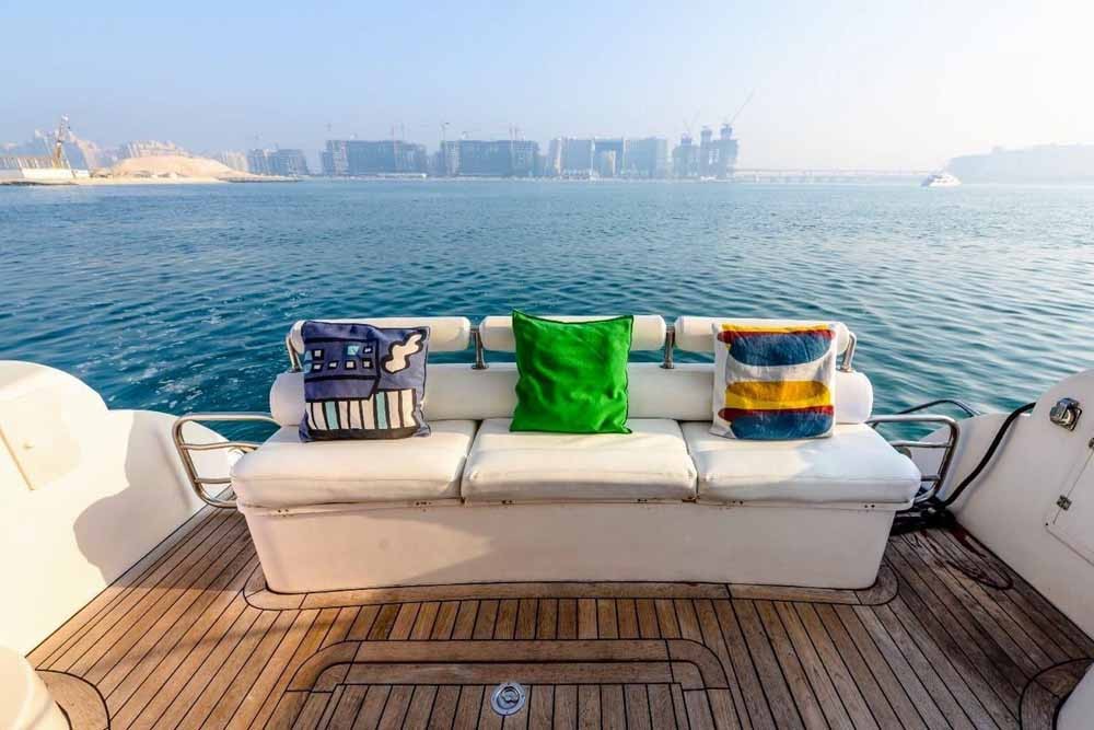ヨットライド ドバイマリーナ 48フィート - (15名) - 画像 2 の 5