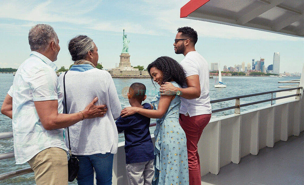 New York Explorer Pass Save on Top NYC Attractions & Tours - Image 6 of 6