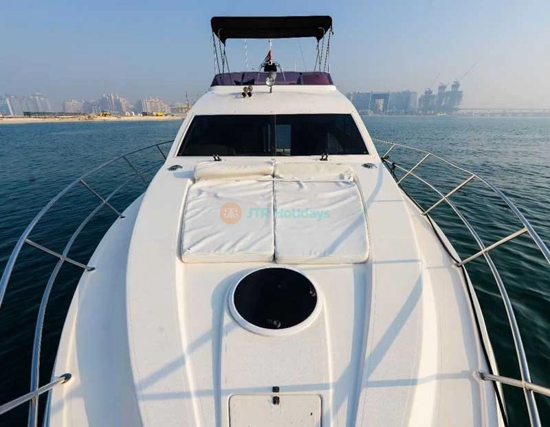 Yacht Ride Dubai Marina - Luxury Yacht Ride in Dubai - JTR Holidays