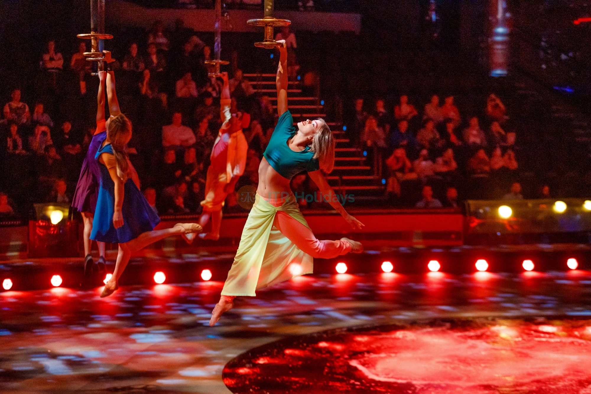 La Perle Tickets | Buy Now at AED 209 | jtrholidays.com - Image 9 of 10