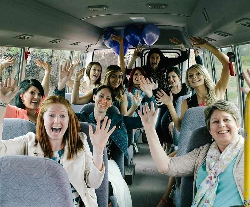 Wonder Bus Dubai - Image 6 of 10