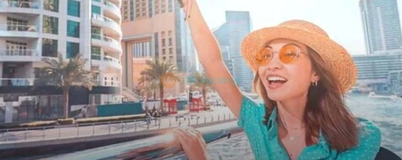 Marina Sightseeing Cruise - Marina Sightseeing Tour is the new part of Dubai famous for luxury five-star hotels, scintillating skyscrapers, the twisted tower known as Cayan tower. Where heritage meets modernity, our Dubai Marina Sightseeing Tour gives you the chance to explore Marina, beaming with a unique history and sleek architecture... this tour captures Dubai at its best. Marina Sightseeing Cruise - Image 4 of 5