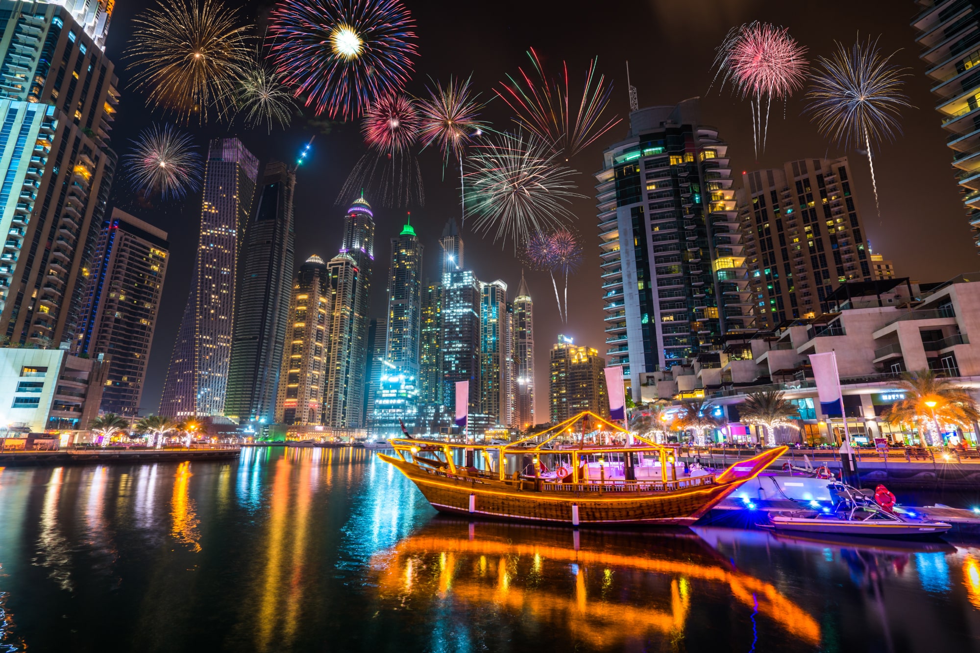 Dhow Cruise New Years Eve Dubai - Image 2 of 7