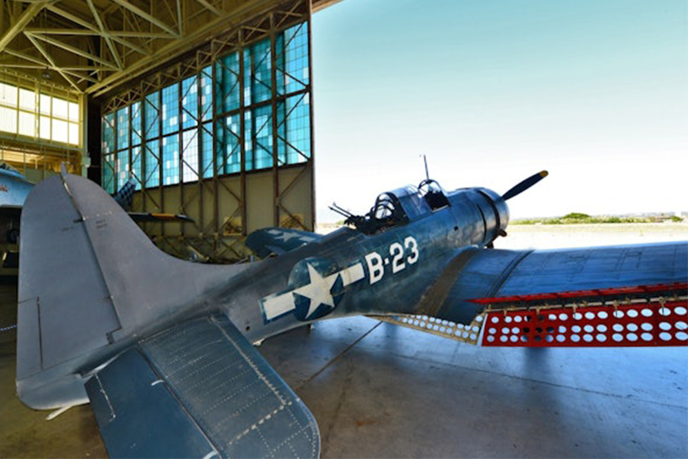Pearl Harbor Aviation Museum - Visit Pearl Harbor Aviation Museum and explore authentic WWII hangars, historic aircraft, and powerful exhibits. Enjoy a self-guided audio tour, with optional Ford Island Control Tower upgrade for panoramic views. Pearl Harbor Aviation Museum - Image 4 of 5