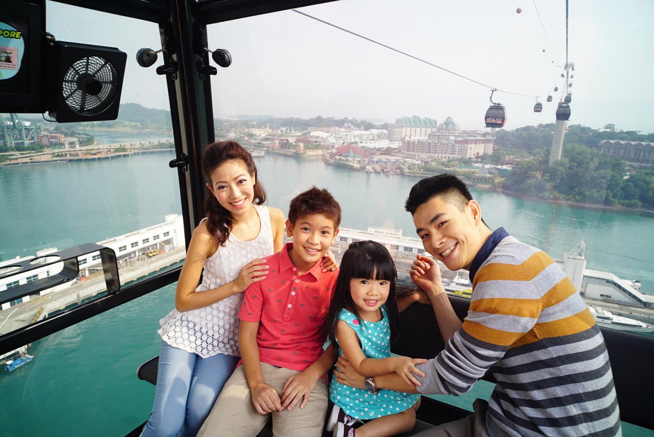 Singapore Multiattraction Pass - Explore Singapore at your own pace with the Go City Explorer Pass. Choose 2–7 attractions from over 40 experiences including Gardens by the Bay, Marina Bay Sands Skypark, Night Safari, and more. Singapore Multiattraction Pass - Image 1 of 5