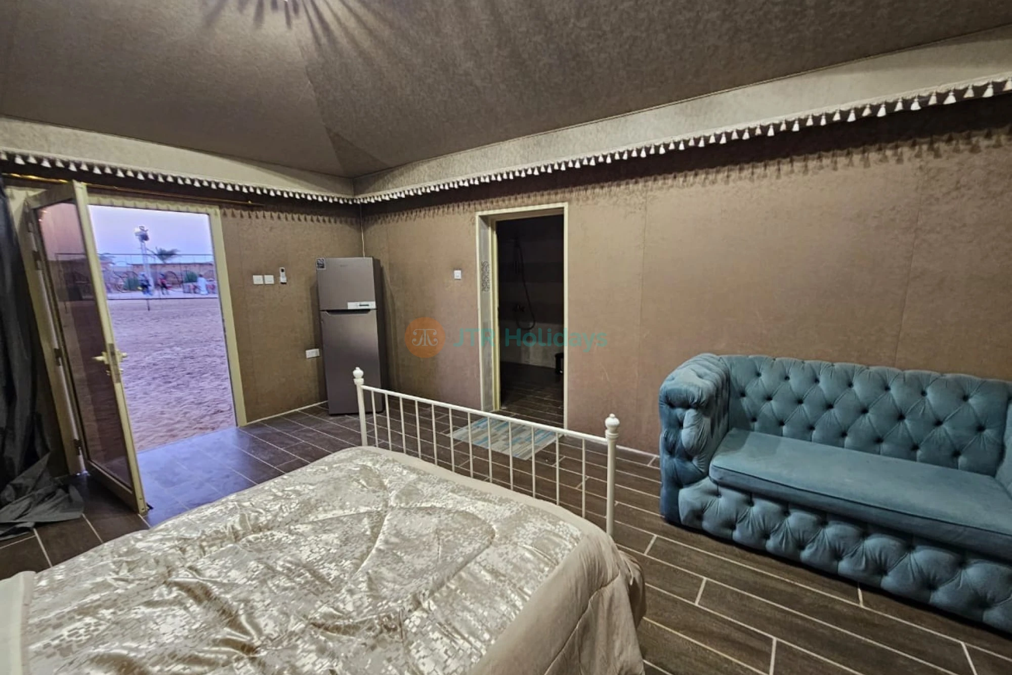 迪拜沙漠夜宿探险 - Image 9 of 12