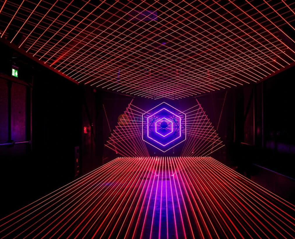 AMAZE: The Immersive Experience - Image 2 of 5