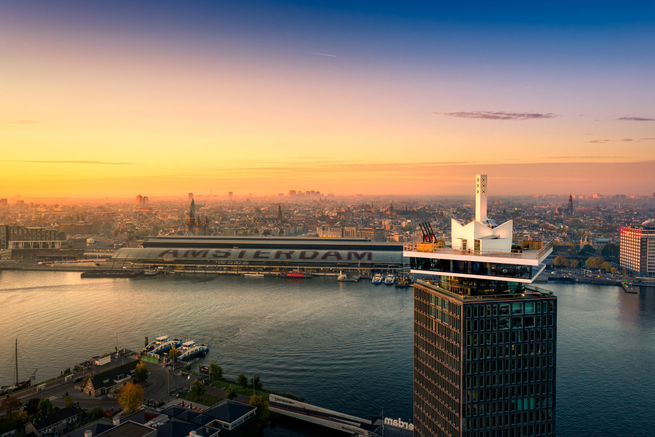 A'DAM Lookout Ticket - Visit A’DAM Lookout in Amsterdam for panoramic city views, wheelchair-accessible facilities, strict safety rules (no pets, no dangerous items, no outside food), card-only payments, and a free audio tour via the Close to LOOKOUT app. A'DAM Lookout Ticket - Image 1 of 5