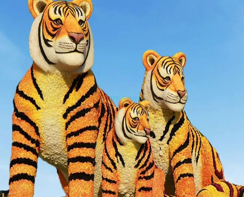 Dubai Garden Glow - Image 5 of 5