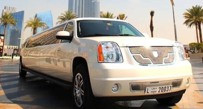 Limo Ride Dubai - GMC Asanti Limo Dubai - Limo for group Booking - JTR Holidays