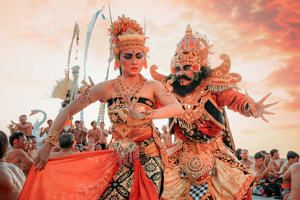 Melasti Beach Kecak Dance Show - Experience the magic of Melasti Beach, Bali – enjoy stunning sunsets, traditional Kecak dance performances, exciting water sports, peaceful hidden beaches, and scenic coastal hikes. Your perfect Bali adventure awaits! Melasti Beach Kecak Dance Show - Image 1 of 5
