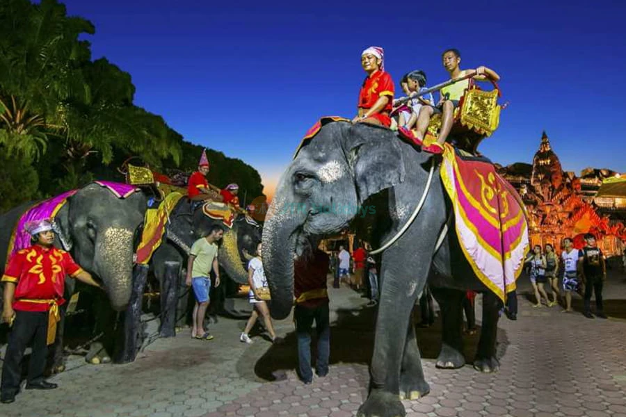 Phuket FantaSea Tickets - Image 6 of 6