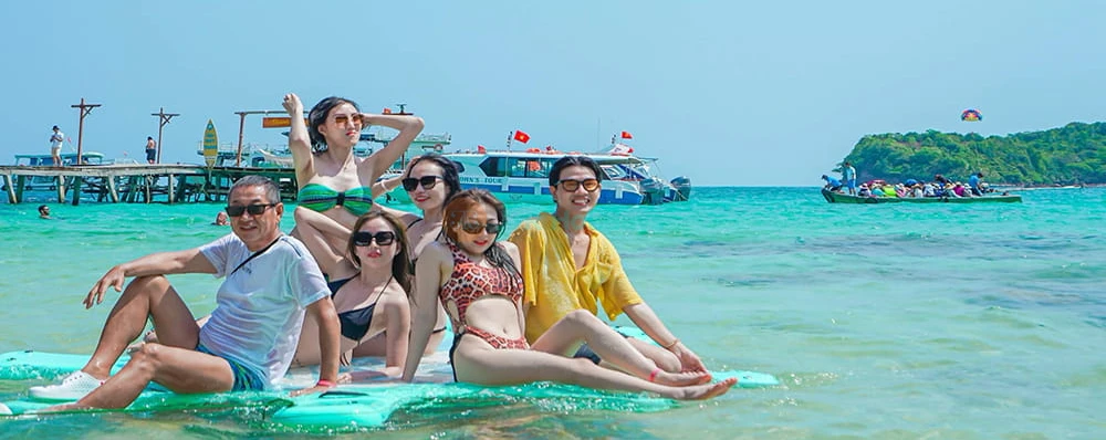 Phu Quoc 4 Island Speedboat Tour, Cable Car & Aquatopia Water Park - Image 4 of 5