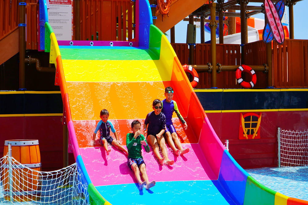 Mikazuki Water Park Ticket in Da Nang - Experience Vietnam’s first Japanese style indoor hot water park. Enjoy thrilling slides, relax at Mikazuki Onsen, and savor authentic Japanese cuisine. Mikazuki Water Park Ticket in Da Nang - Image 3 of 5