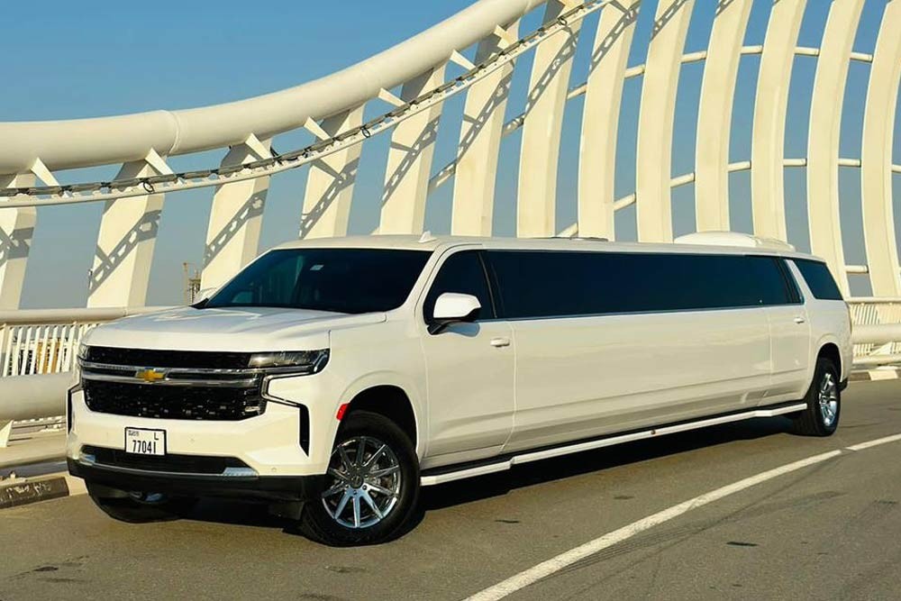 2024 Chevy Suburban Titanium White Limousine (20 pax) - Image 4 of 5