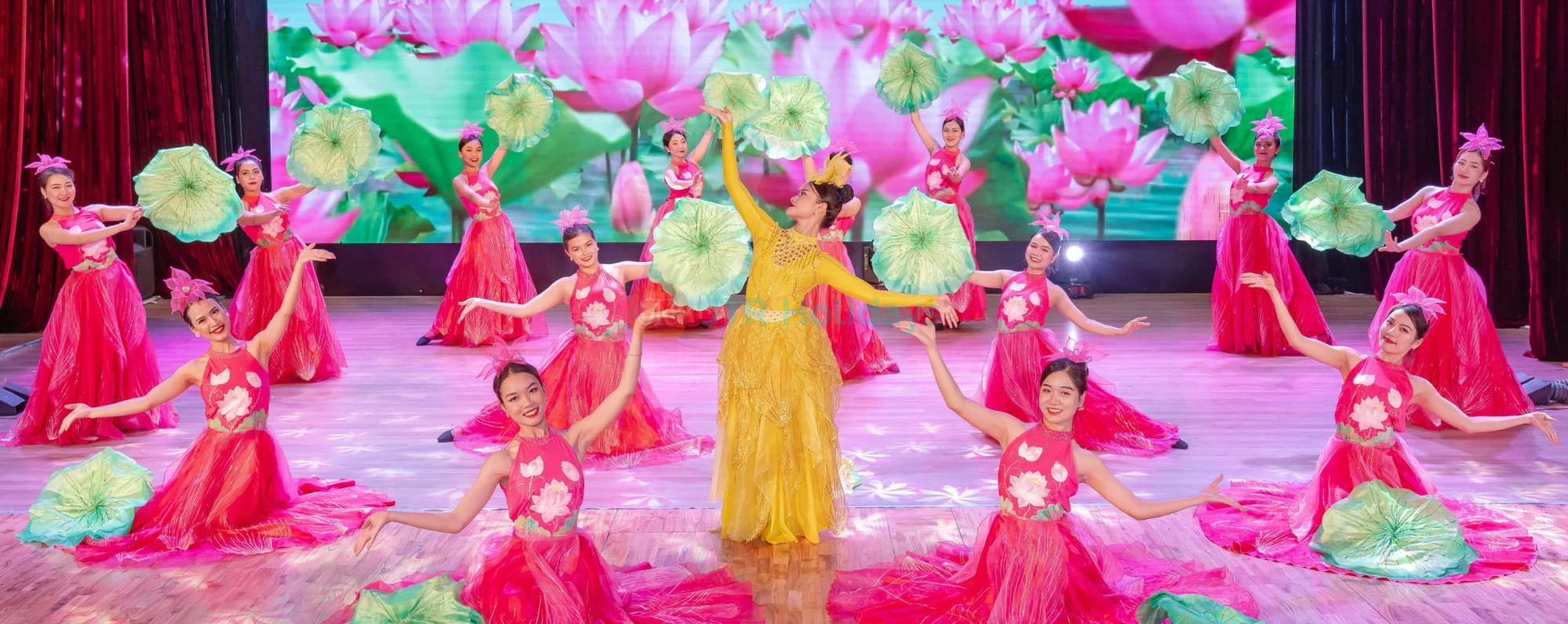 Ao Dai Show Ticket in Da Nang - Image 4 of 5