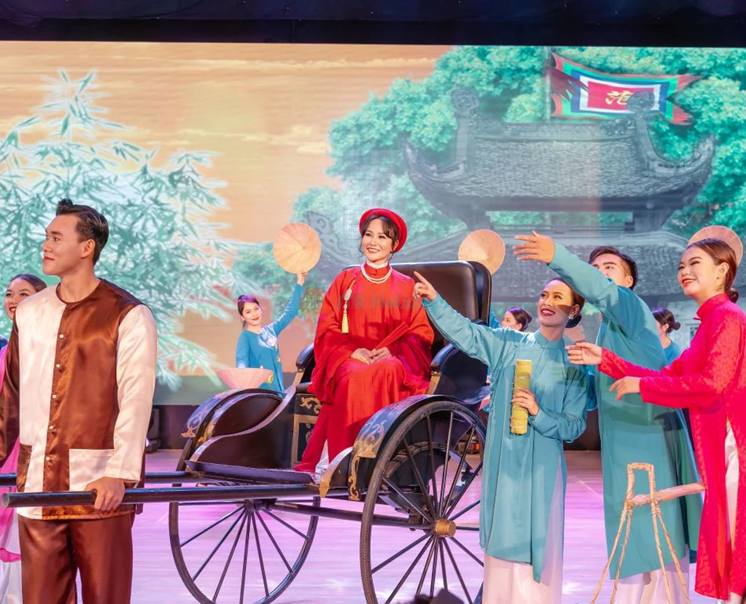 Ao Dai Show Ticket in Da Nang - Image 5 of 5