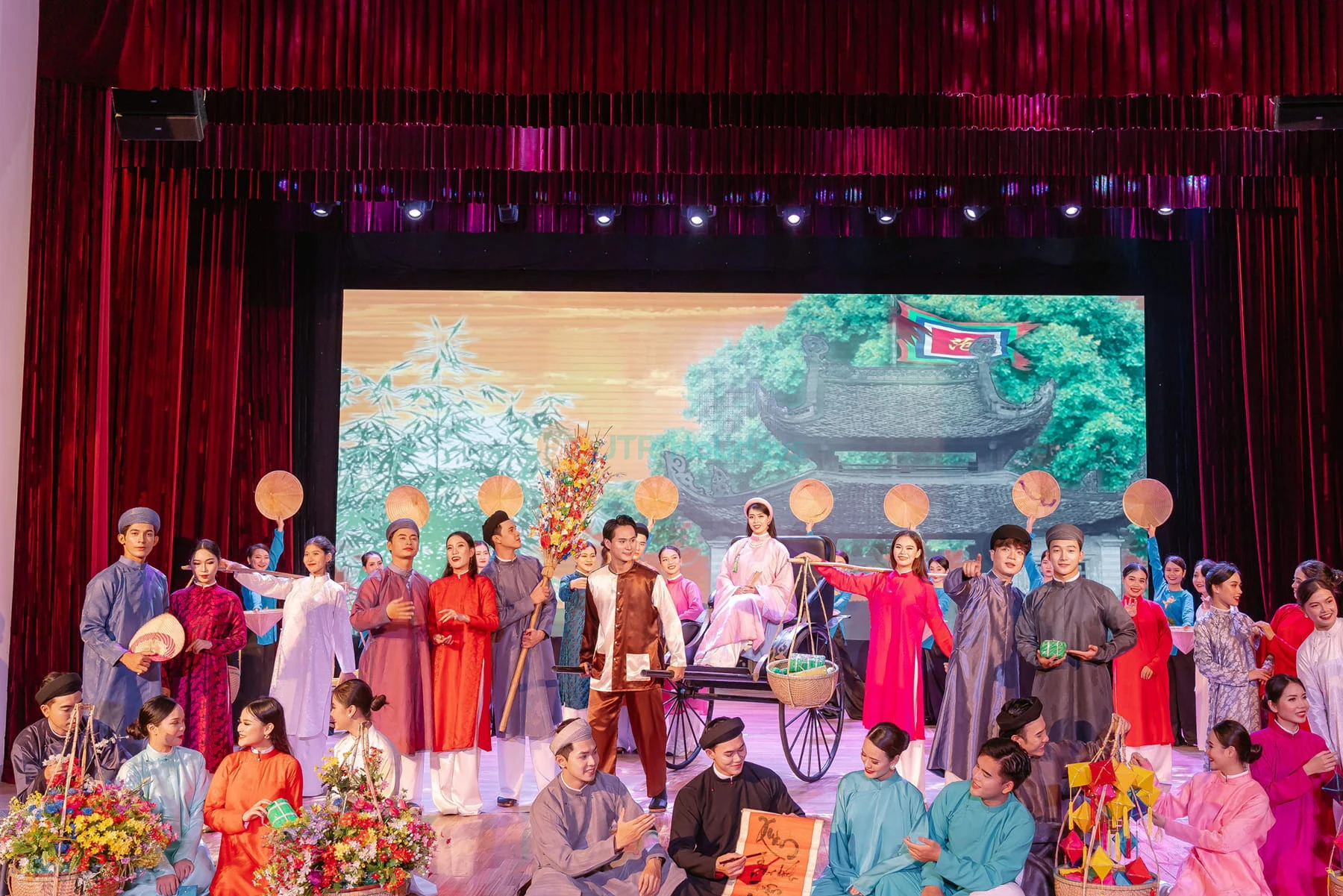 Ao Dai Show Ticket in Da Nang - Image 6 of 7