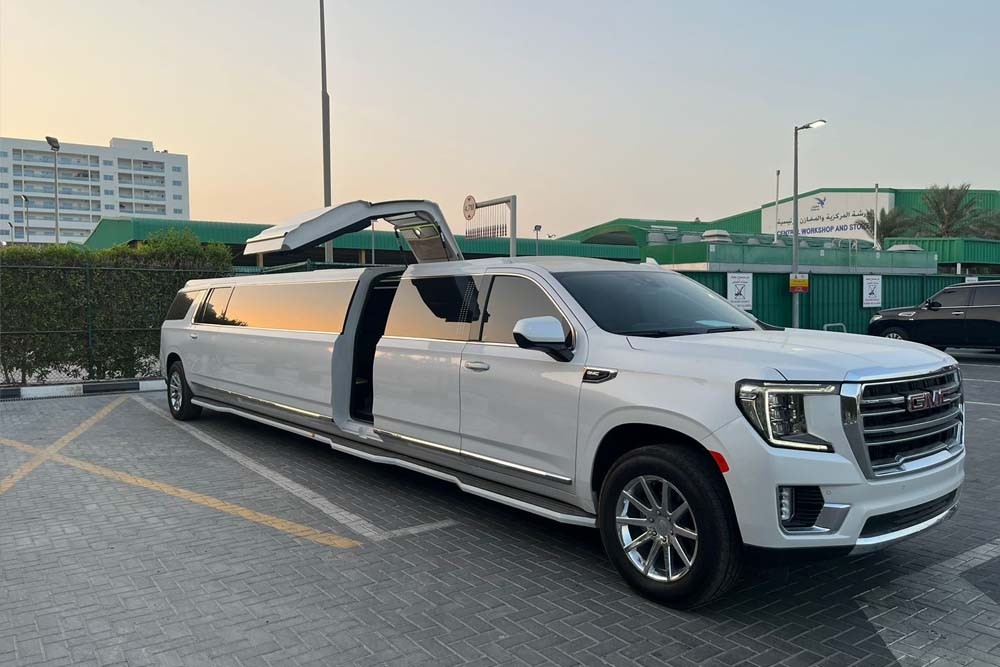 GMC Yukon Limousine Ride Dubai (18 Pax) - Image 3 of 5