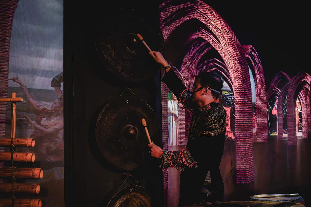 Chao Show Ticket in Ho Chi Minh City - Experience the Chào Show with 30 traditional instruments, 3D immersive audio, and 9 regional Vietnamese dishes. A unique cultural performance in Ho Chi Minh City. Chao Show Ticket in Ho Chi Minh City - Image 1 of 5