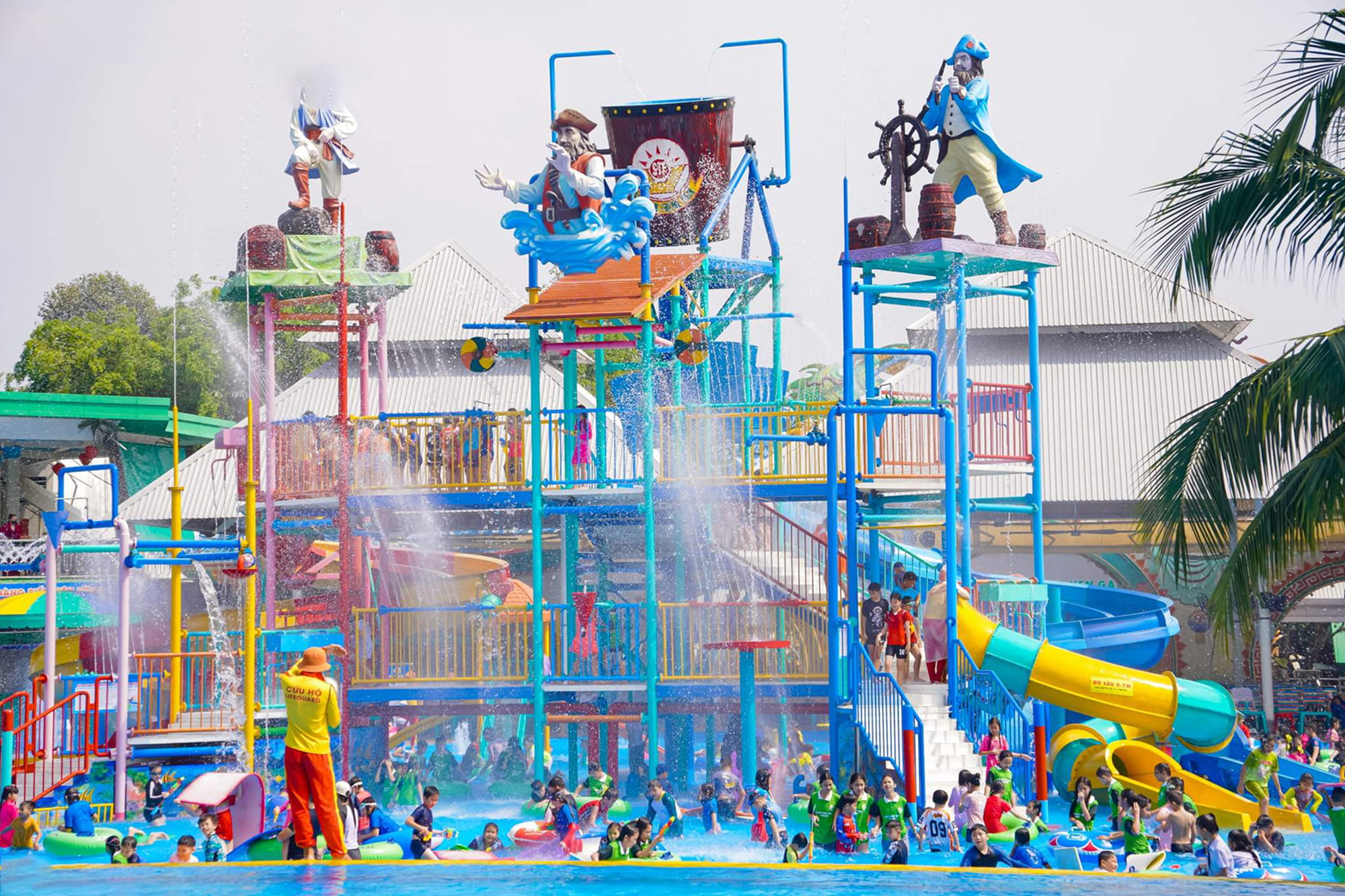 Suoi Tien Theme Park Ticket - Book Suoi Tien Theme Park tickets with flexible packages, exclusive games, cultural attractions, animal zones & waterpark access. Perfect for all ages. Suoi Tien Theme Park Ticket - Image 2 of 5