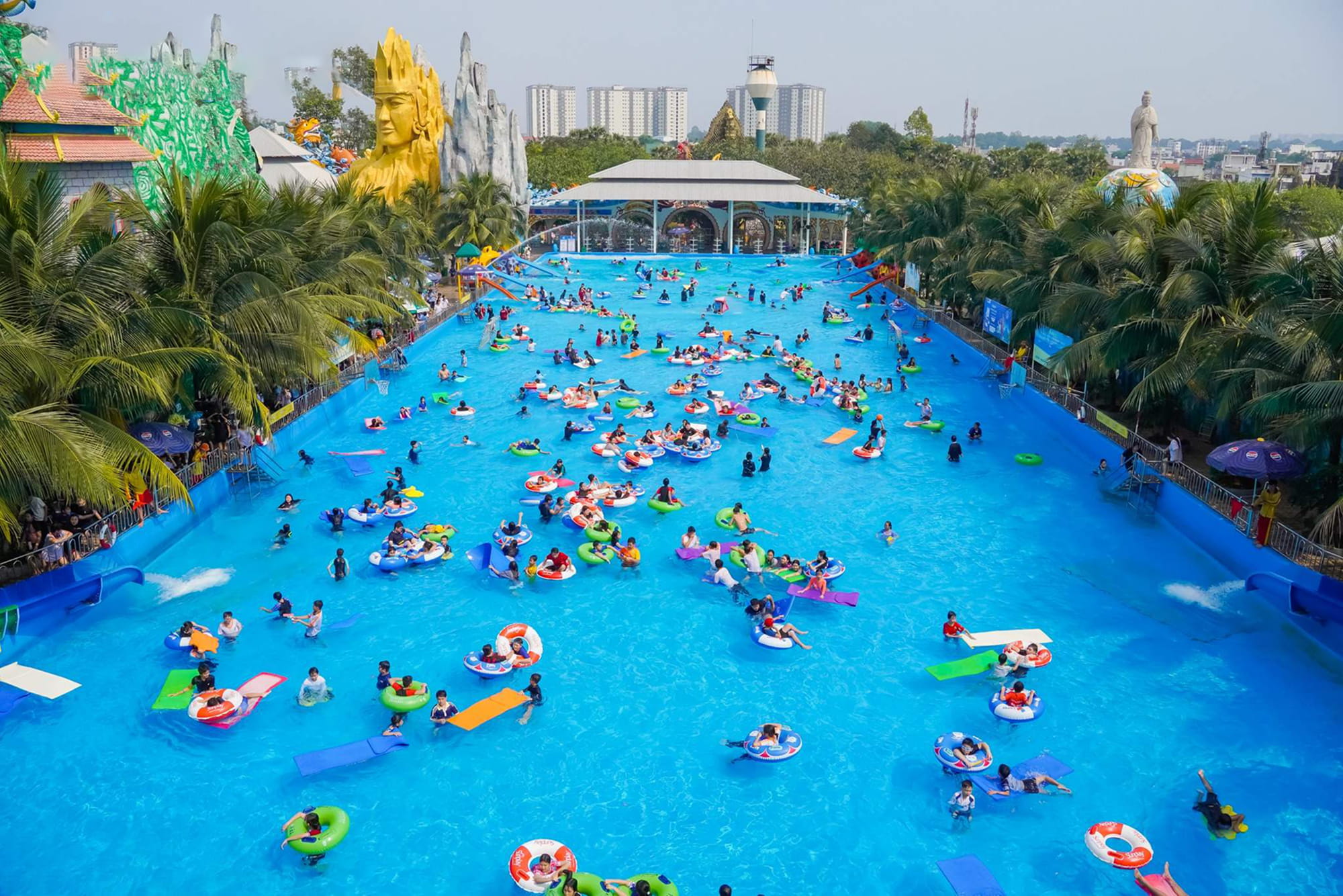 Suoi Tien Theme Park Ticket - Book Suoi Tien Theme Park tickets with flexible packages, exclusive games, cultural attractions, animal zones & waterpark access. Perfect for all ages. Suoi Tien Theme Park Ticket - Image 3 of 5