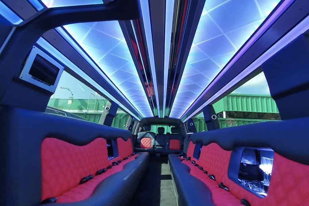 Nissan Patrol Limo Ride Dubai (21 Pax) - Image 5 of 5