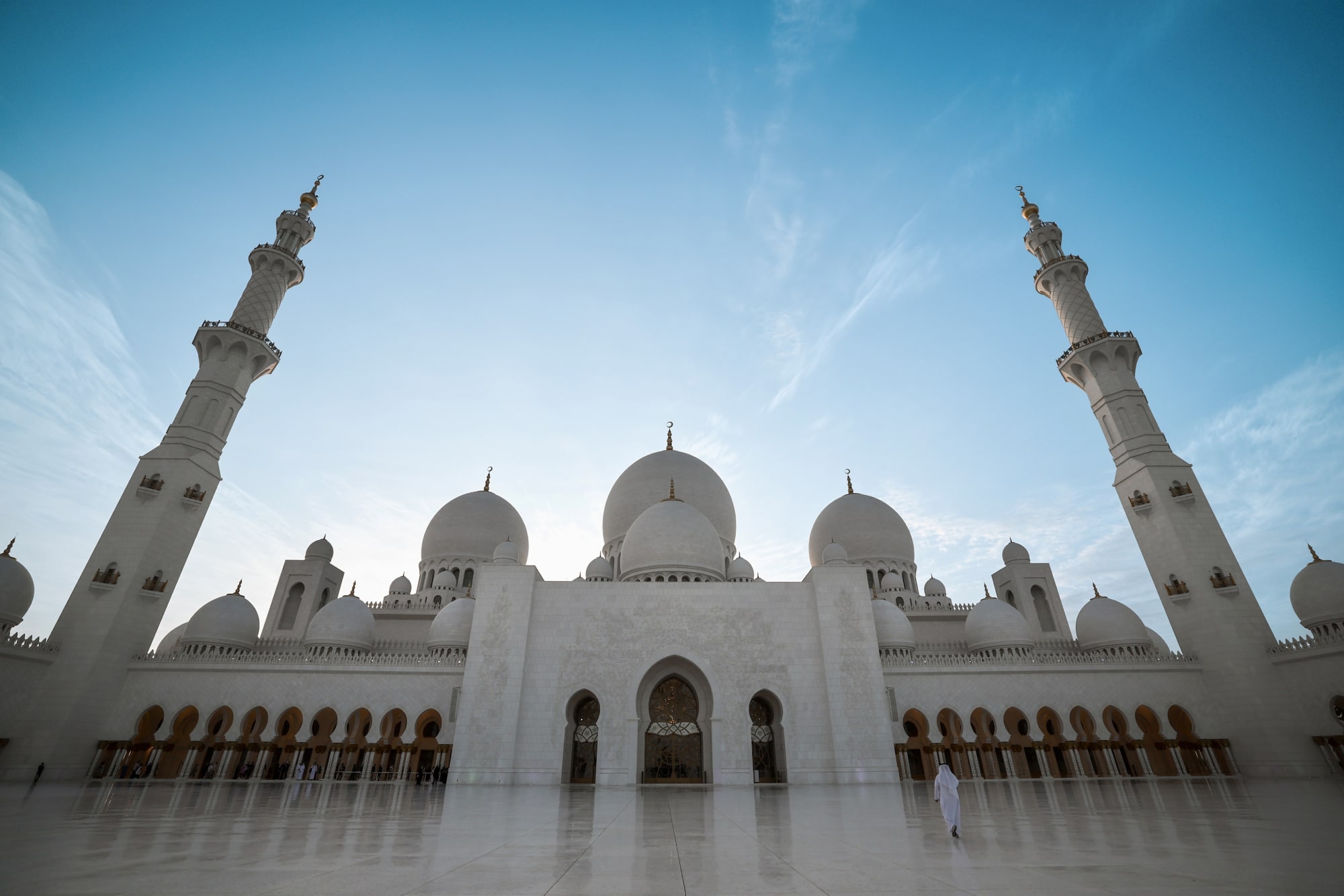 Dubai Luxury Honeymoon Package – 5 Nights 6 Days - Celebrate love with the Dubai Luxury Honeymoon Package: 5 nights in 5★ hotels with breakfast, private airport transfers, Dubai city tour with Burj Khalifa & Museum of the Future, romantic sunset yacht cruise, private desert safari with BBQ, full-day Abu Dhabi tour with Yas Island park, and a leisure day for shopping & attractions. Dubai Luxury Honeymoon Package – 5 Nights 6 Days - Image 4 of 5